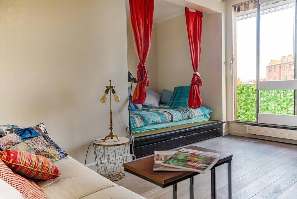 Studio With Balcony Paris Exterior foto